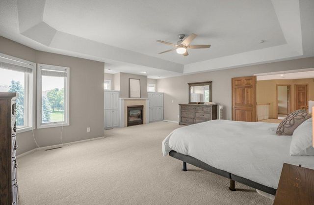 10451 White Tail Crossing, Eden Prairie, MN 55347