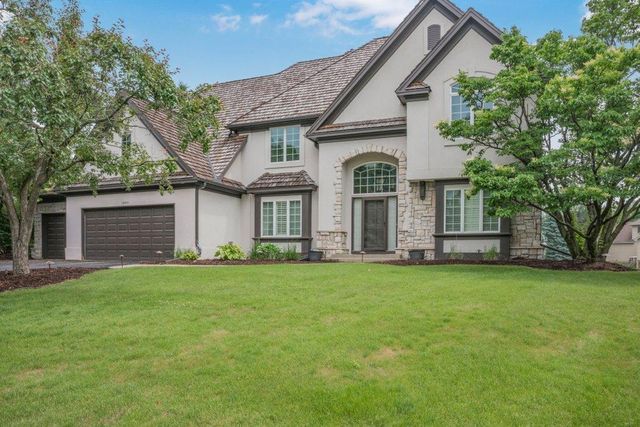 10451 White Tail Crossing, Eden Prairie, MN 55347