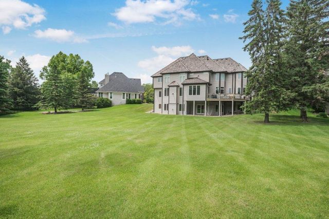 10451 White Tail Crossing, Eden Prairie, MN 55347