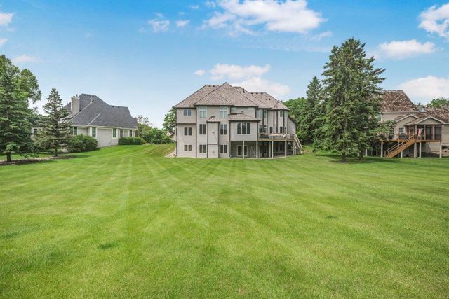 10451 White Tail Crossing, Eden Prairie, MN 55347
