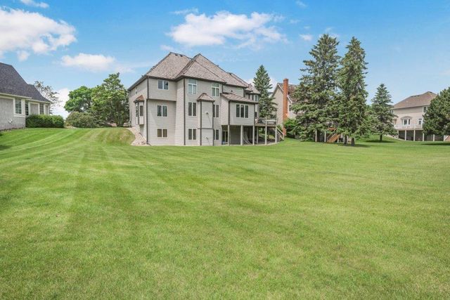 10451 White Tail Crossing, Eden Prairie, MN 55347