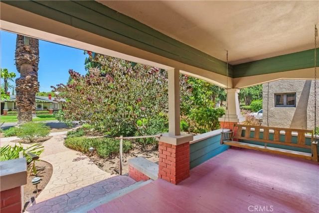 3892 Oakwood Place, Riverside, CA 92506