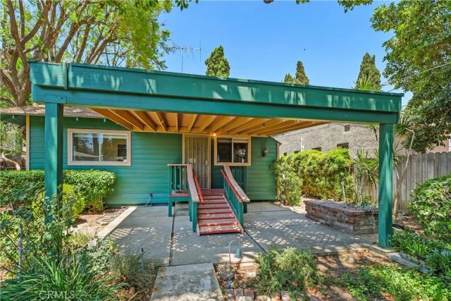 3892 Oakwood Place, Riverside, CA 92506