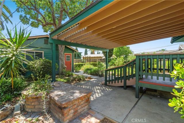 3892 Oakwood Place, Riverside, CA 92506