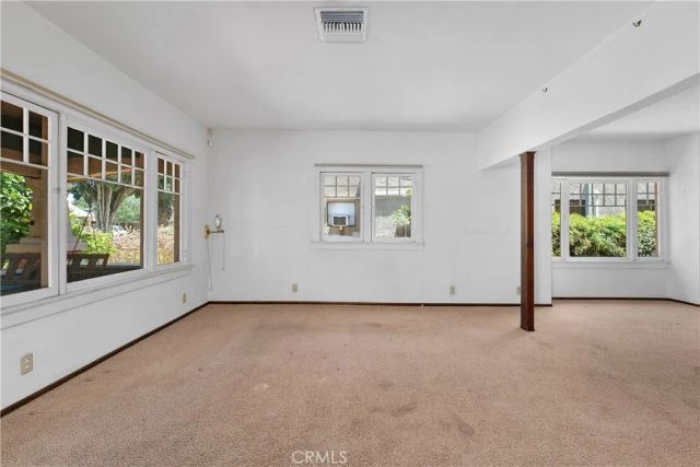 3892 Oakwood Place, Riverside, CA 92506