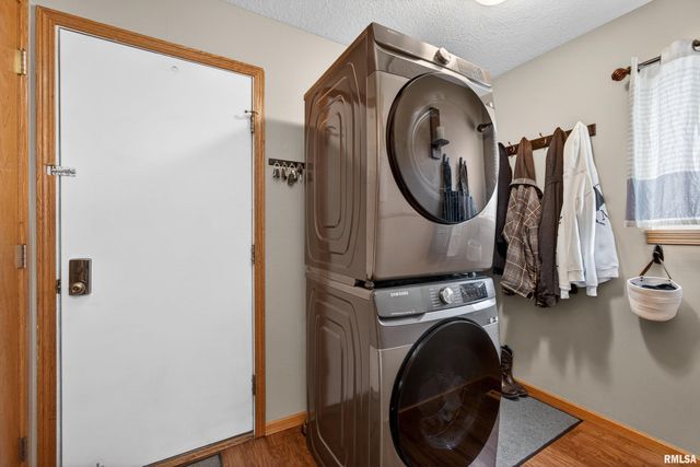 313 SULLIVAN Drive, Colona, IL 61241