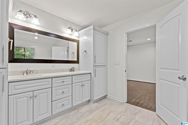 1332 SOUTHHALL ROAD, Birmingham, AL 35213