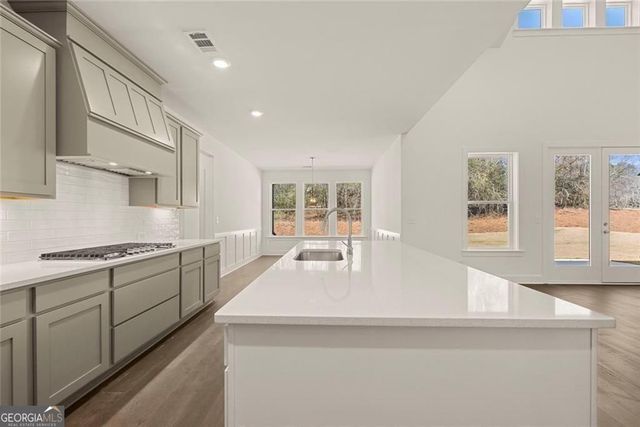 8410 Creekside Overlook Drive, Gainesville, GA 30506