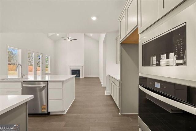 8410 Creekside Overlook Drive, Gainesville, GA 30506