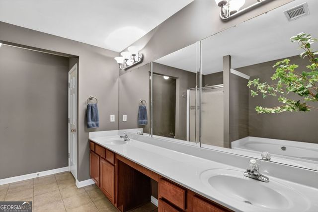 1656 Granville Court, Lawrenceville, GA 30043