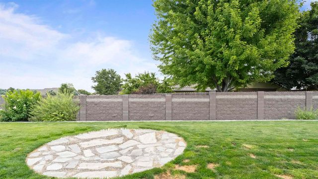 1624 Palermo Ave, Richland, WA 99352