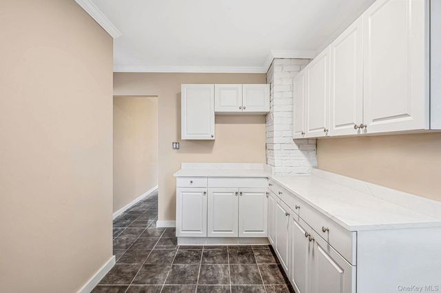 532 French Avenue, North Babylon, NY 11703