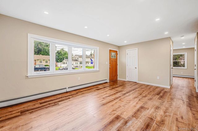 532 French Avenue, North Babylon, NY 11703