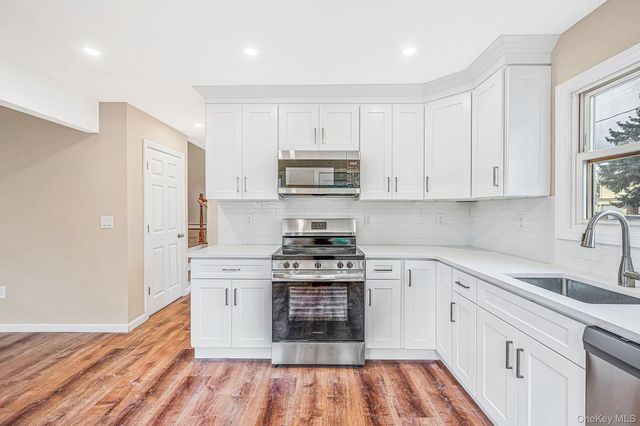 532 French Avenue, North Babylon, NY 11703