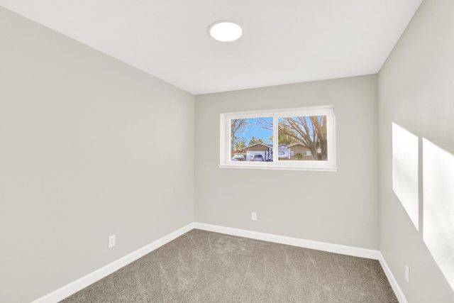 1900 Ellison Dr, Modesto, CA 95355