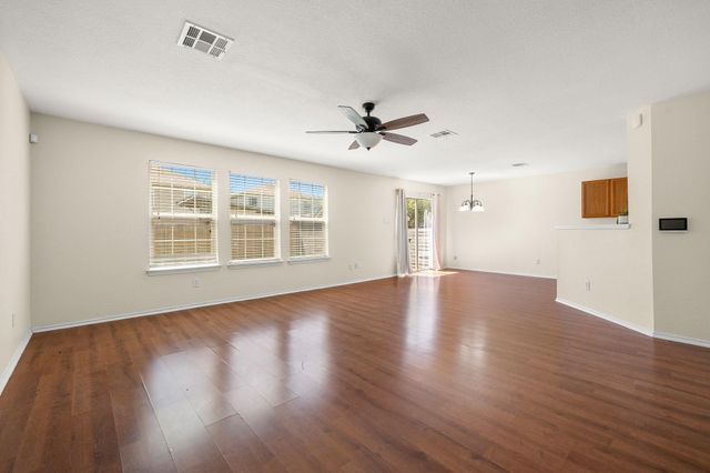 5525 Victory Gallop DR, Del Valle, TX 78617
