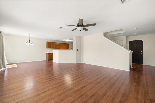 5525 Victory Gallop DR, Del Valle, TX 78617