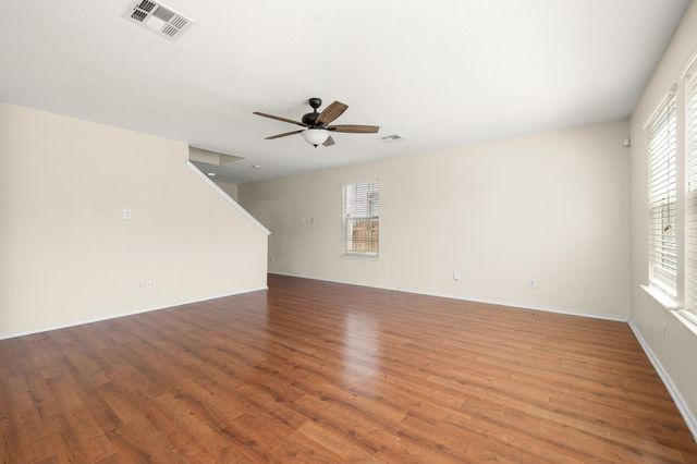 5525 Victory Gallop DR, Del Valle, TX 78617