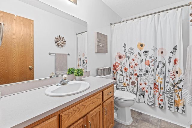 2180 135th Lane NW, Andover, MN 55304