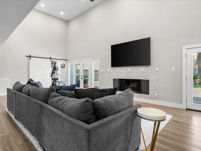 8202 Argentina Street, Jersey Village, TX 77040