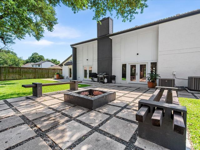 8202 Argentina Street, Jersey Village, TX 77040