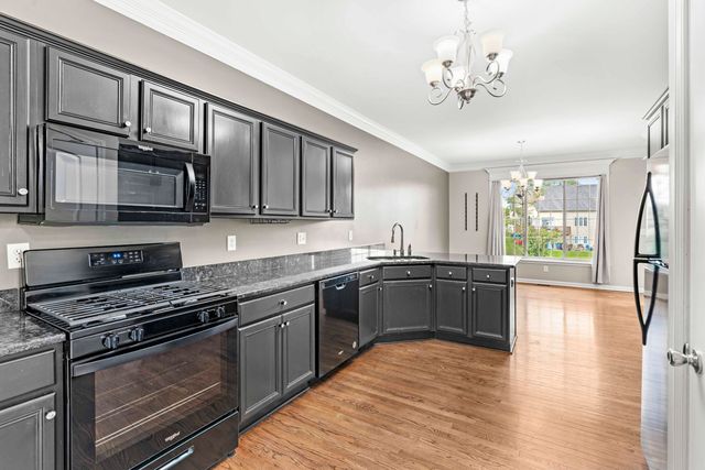 10554 Ontario Drive, Crown Point, IN 46307