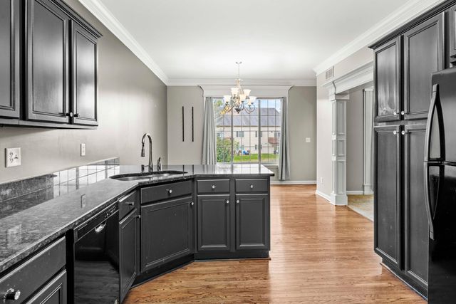 10554 Ontario Drive, Crown Point, IN 46307