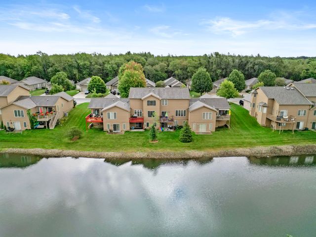 10554 Ontario Drive, Crown Point, IN 46307