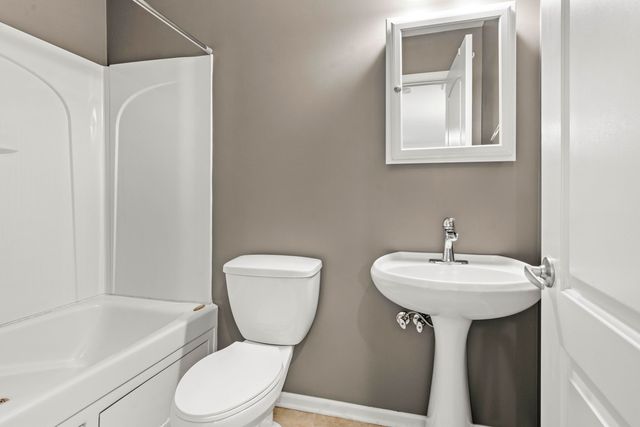 10554 Ontario Drive, Crown Point, IN 46307