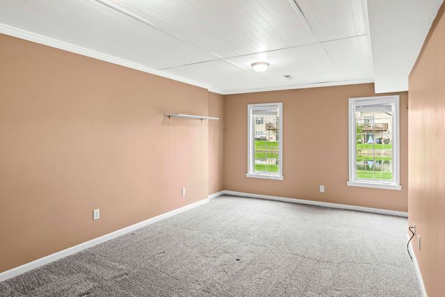 10554 Ontario Drive, Crown Point, IN 46307