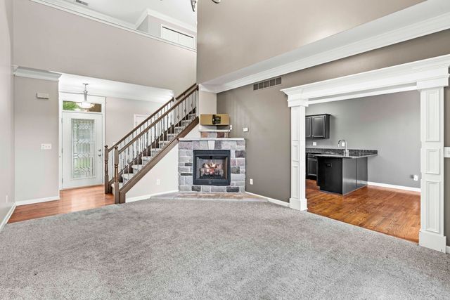 10554 Ontario Drive, Crown Point, IN 46307