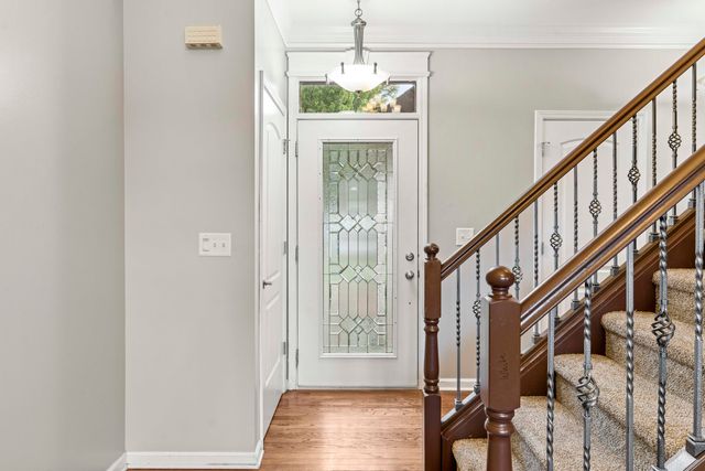 10554 Ontario Drive, Crown Point, IN 46307