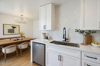 4201 E CAMELBACK Road 74, Phoenix, AZ 85018