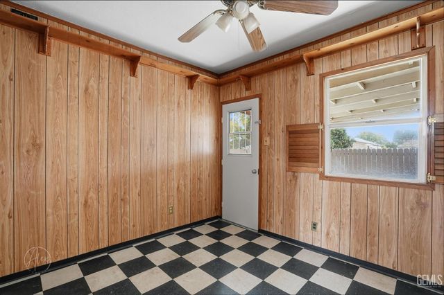 200 Bedford Way, Bakersfield, CA 93308