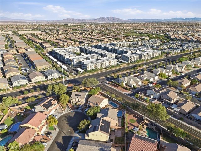 7809 Bear Tooth Cave Court, Las Vegas, NV 89131