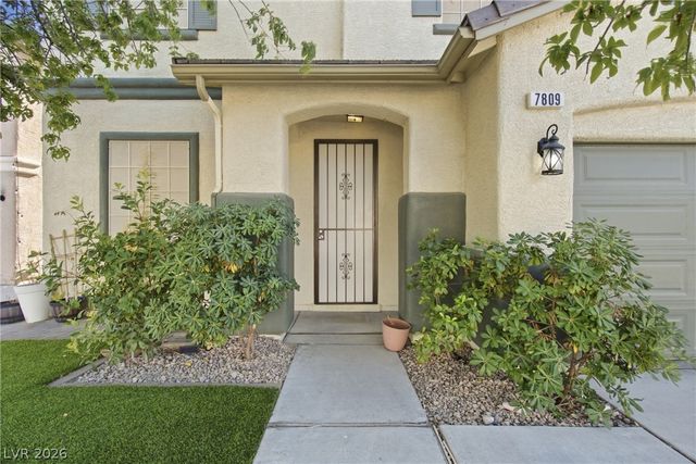 7809 Bear Tooth Cave Court, Las Vegas, NV 89131