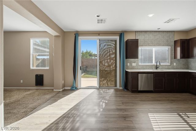 7809 Bear Tooth Cave Court, Las Vegas, NV 89131