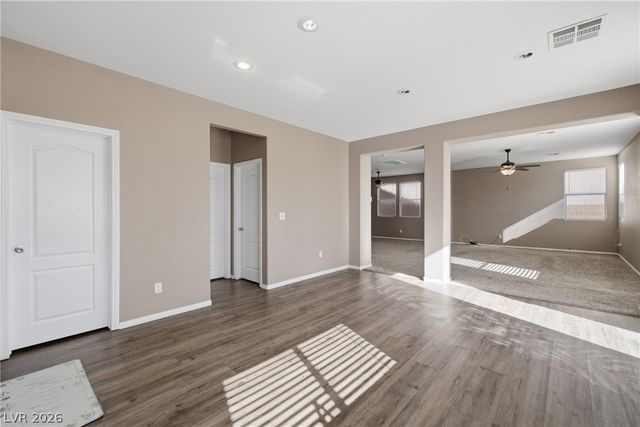 7809 Bear Tooth Cave Court, Las Vegas, NV 89131