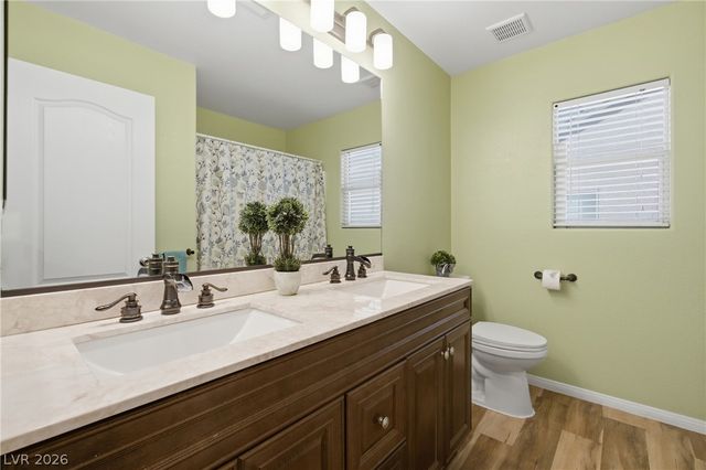 7809 Bear Tooth Cave Court, Las Vegas, NV 89131