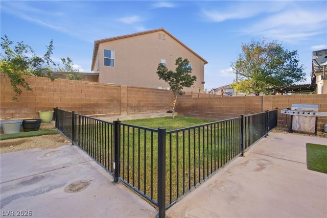 7809 Bear Tooth Cave Court, Las Vegas, NV 89131