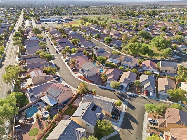 7809 Bear Tooth Cave Court, Las Vegas, NV 89131