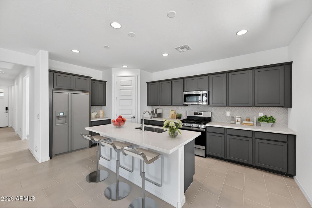 25275 N 165TH Lane, Surprise, AZ 85387 — photo 2