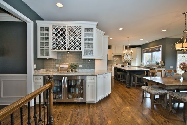 10 Raes Creek Court, Bolingbrook, IL 60490