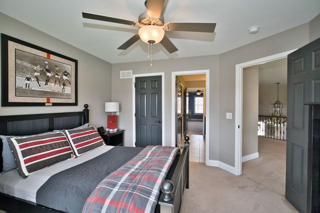 10 Raes Creek Court, Bolingbrook, IL 60490