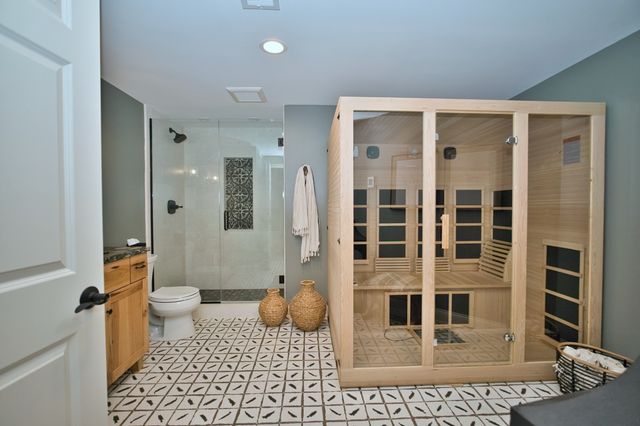 10 Raes Creek Court, Bolingbrook, IL 60490