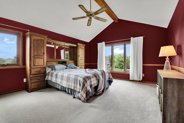 W173N4845 Crabapple COURT, Menomonee Falls, WI 53051