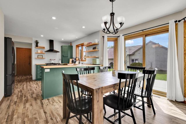 W173N4845 Crabapple COURT, Menomonee Falls, WI 53051