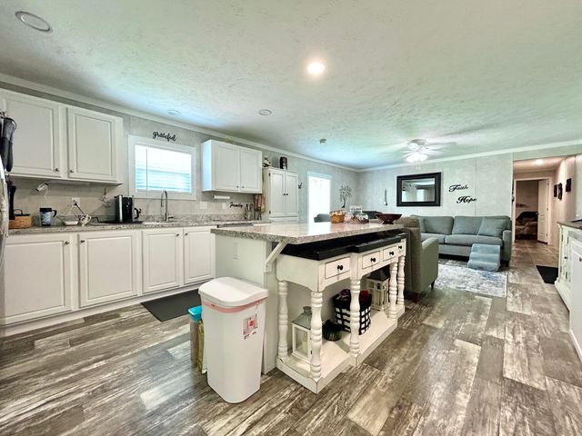 1571 Kit Cowan Road, Somerset, KY 42501