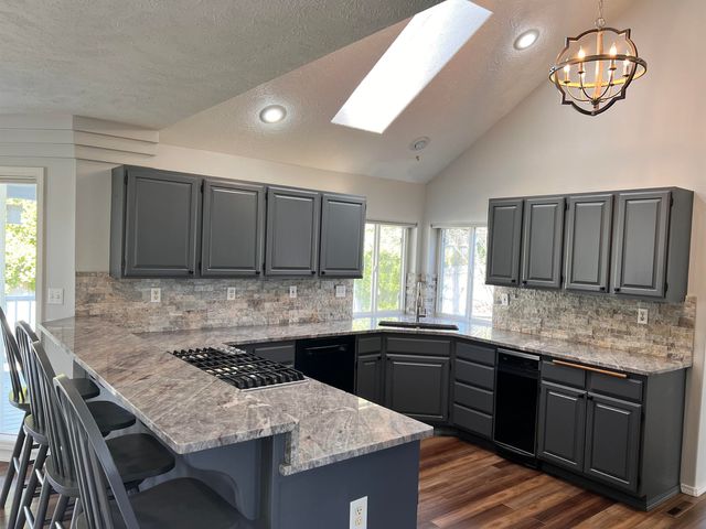 15803 E 21st Ave, Spokane Valley, WA 99037