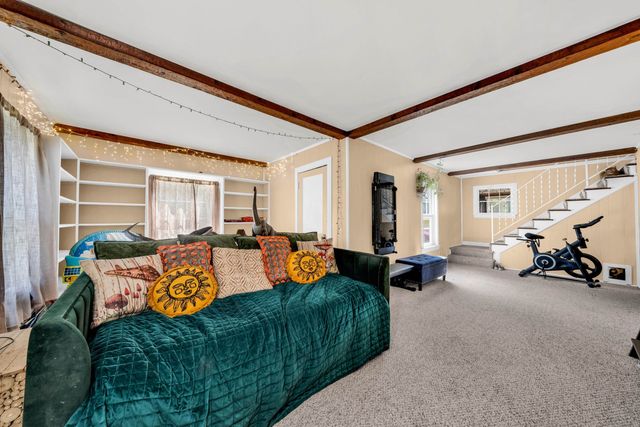 401 Petersham Road, Athol, MA 01331